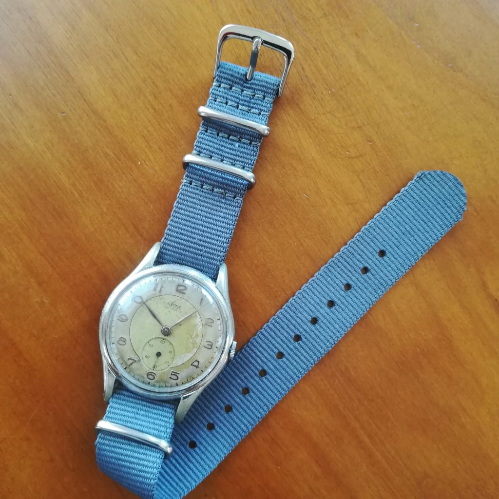 AVIA vintage watch